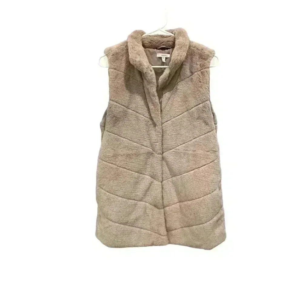 - Maurices Pink Faux Fur Vest Size M, Pre-Owned